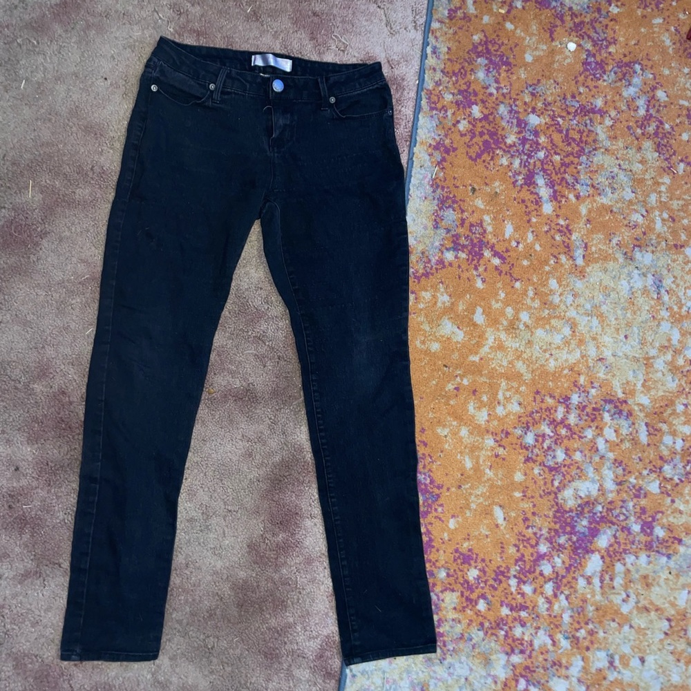 Black skinny jeans